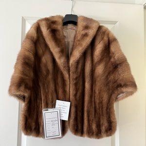 Vintage Autumn Haye real mink fur stole. Size O/S.